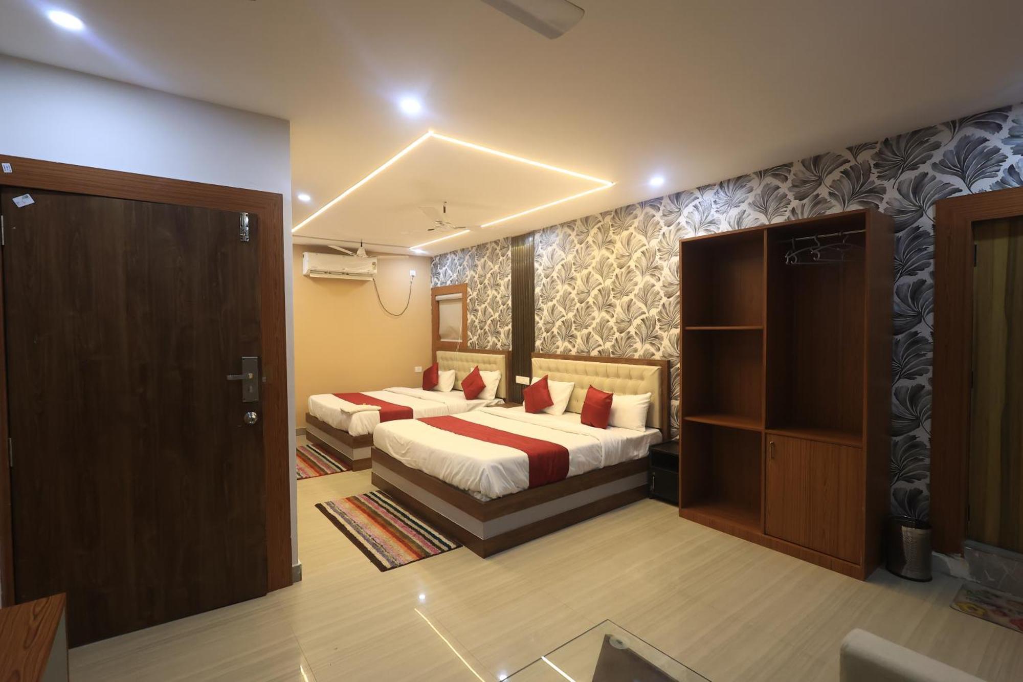 Hotel Space Setter Μπουμπάνεσβαρ Εξωτερικό φωτογραφία